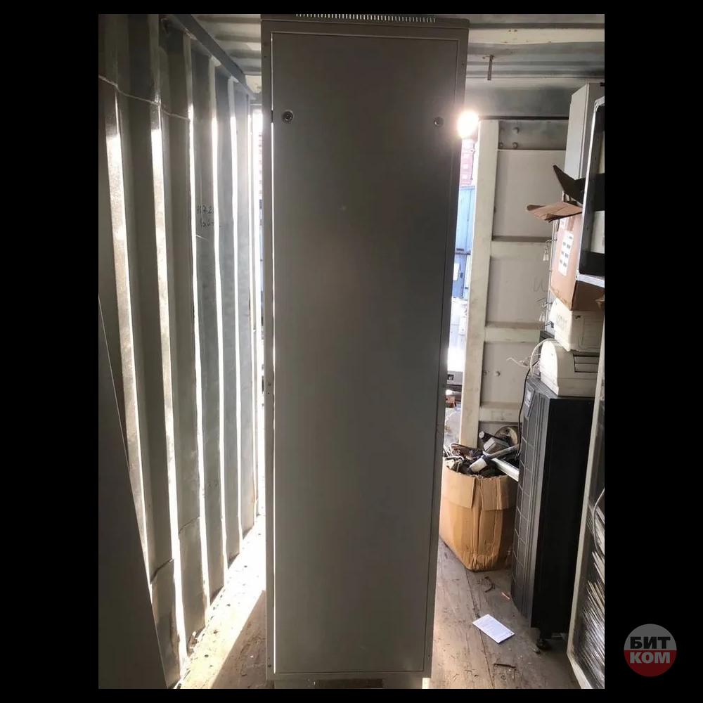 Серверный шкаф 220х104х60 см