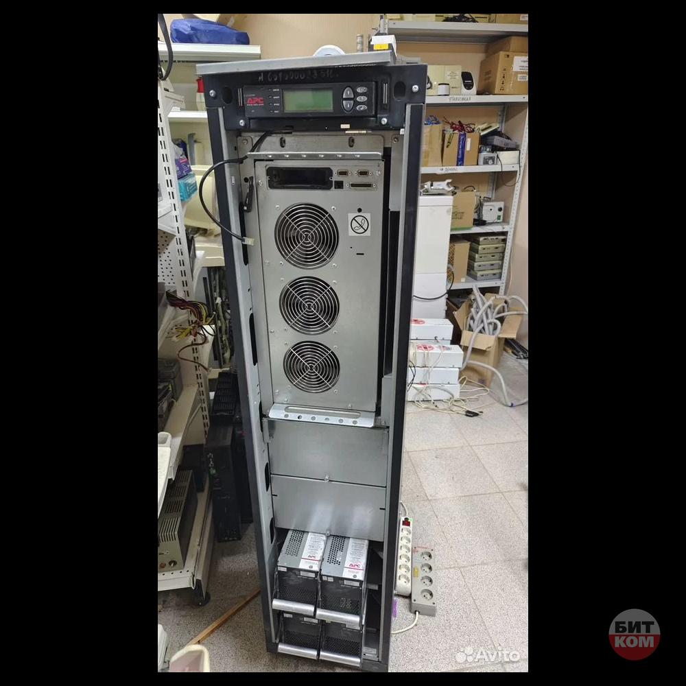 Источник питания APC Smart-UPS VT 10kVA с аккумуляторами