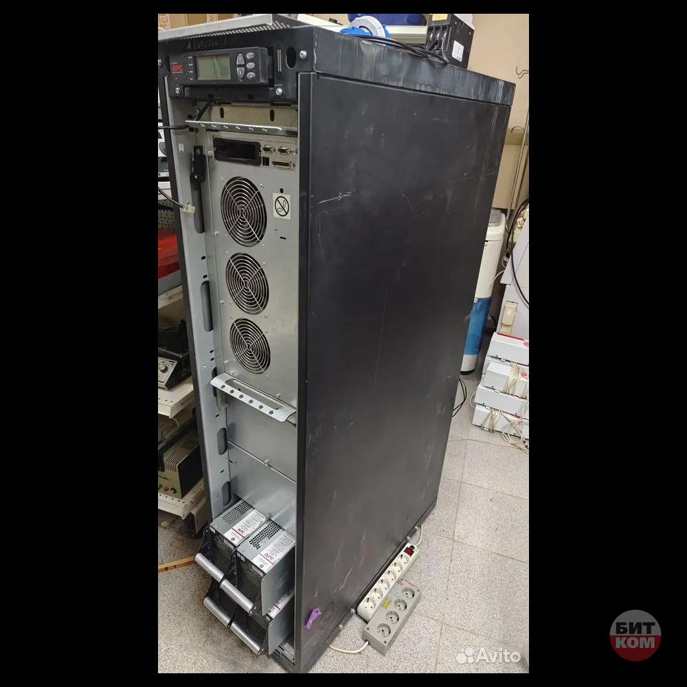 Источник питания APC Smart-UPS VT 10kVA с аккумуляторами